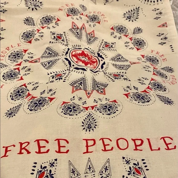 ❤️Free People Drawstring Cloth Bag ❤️ - Picture 3 of 4